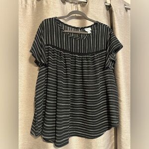 Ava Viv short sleeve Blouse